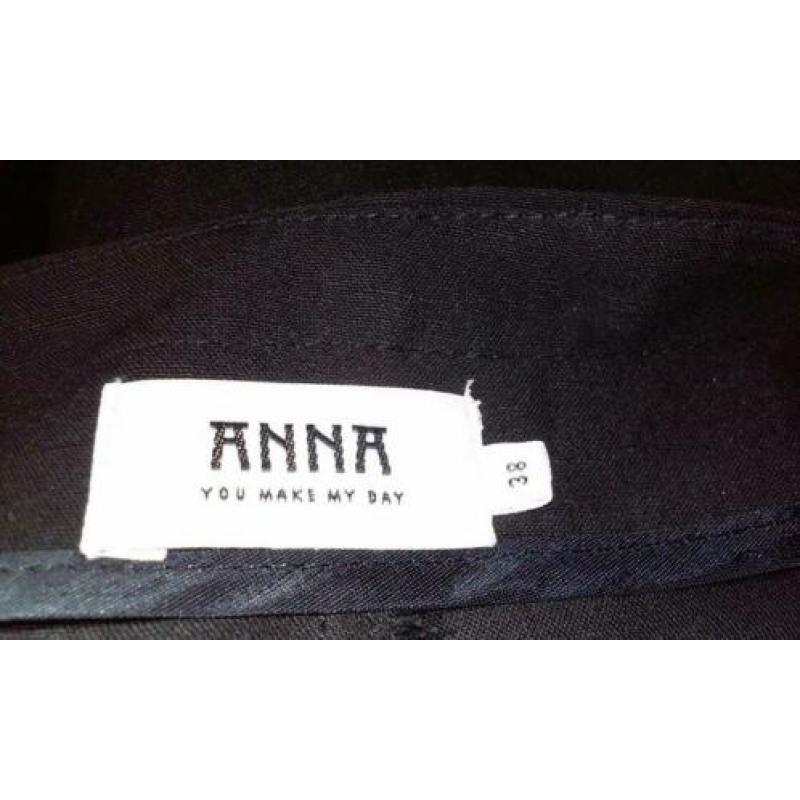 Linnen Dames broek maat 38 merk Anna is nieuw kleur zwart.