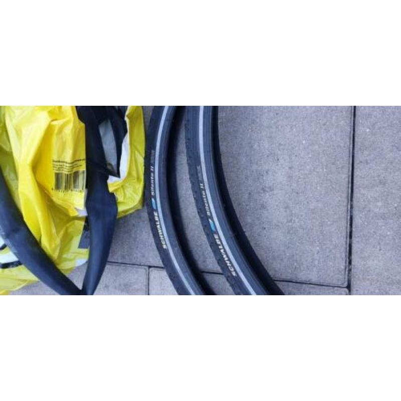 11 stuks ATB 26 inch banden en zak 26 inch binnenbanden