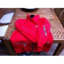 Dames ski jack Sports Wear maat 40 kleur rood.
