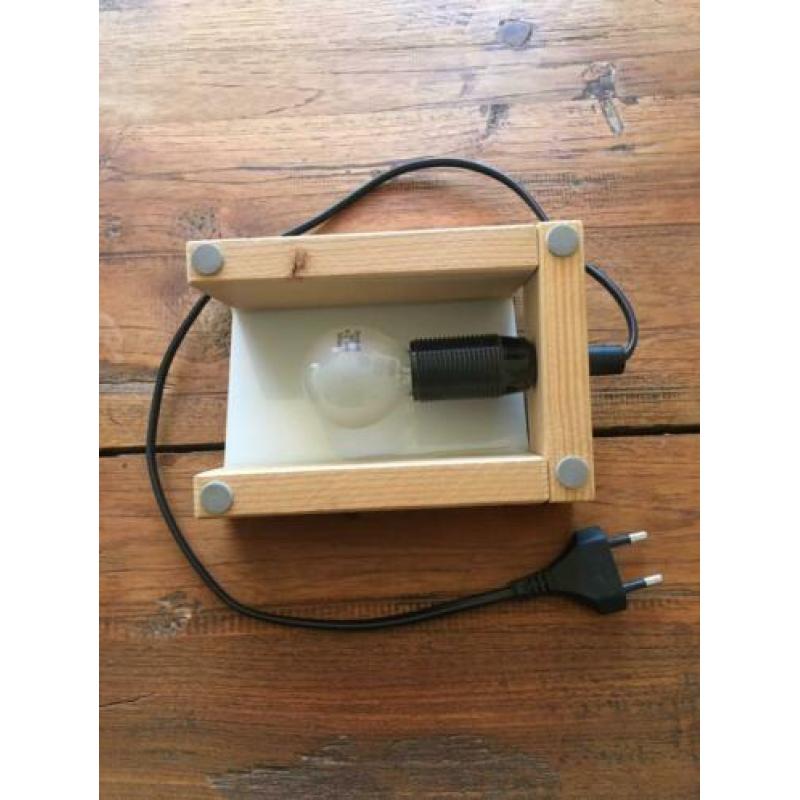 Lichtbak voor embossing