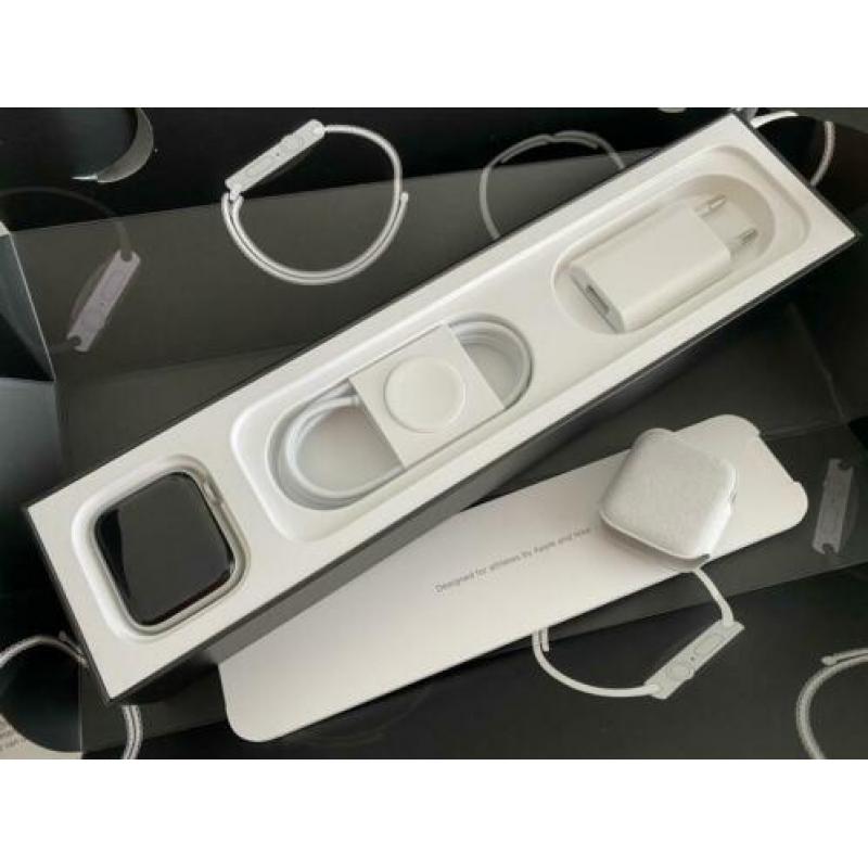 Apple Watch Series 4 Nike 44 Silver ALLEEN HORLOGE PRIJS
