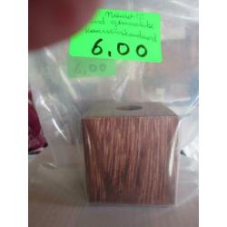 Kandelaars en Theelichtjes houders van hout, handgemaakt.