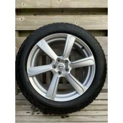 Volvo 19 inch 6-spaaks Turbine 235/55/19 met Nokian winter