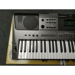 Yamaha PSR-I 1500 keyboard
