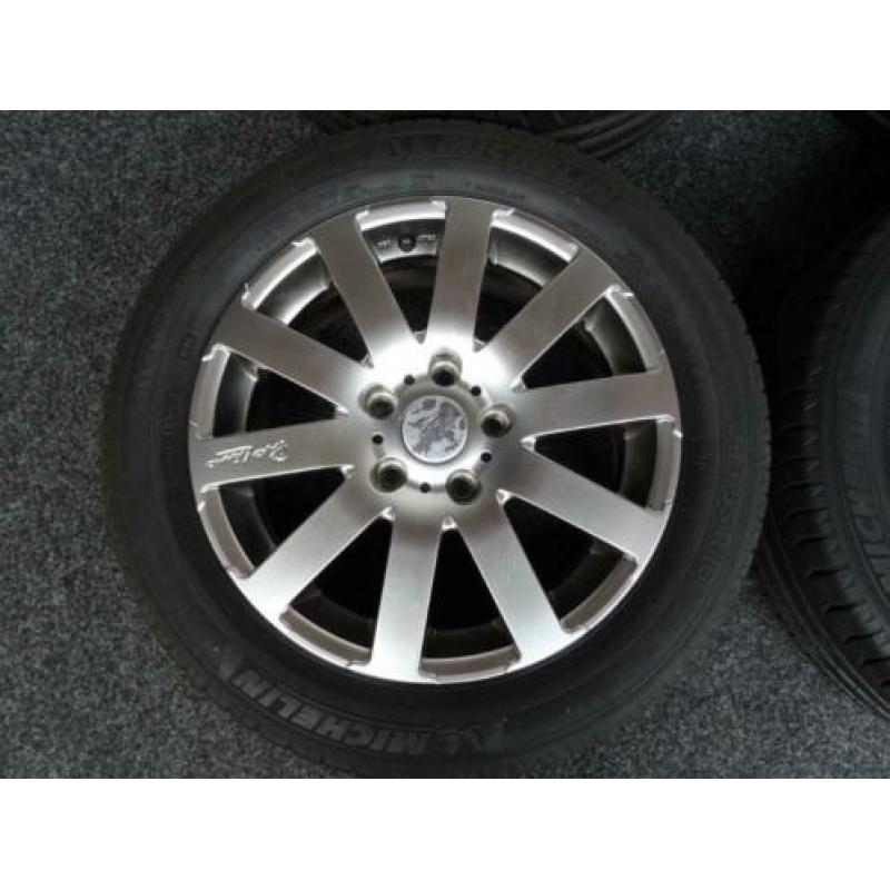 VW Golf 5 6 7 16 inch Velgen met Zomerbanden 5x112 Michelin!