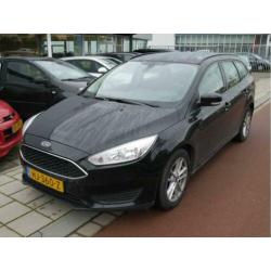 Ford Focus Wagon 1.0 EcoBoost Trend Edition - Navigatie