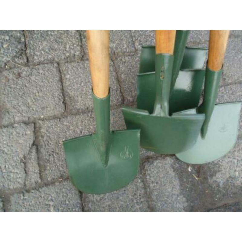 duitse pionierschoppen, schop militaria ,zand scheppen