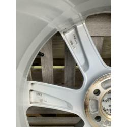 Volvo 19 inch 6-spaaks Turbine 235/55/19 met Nokian winter