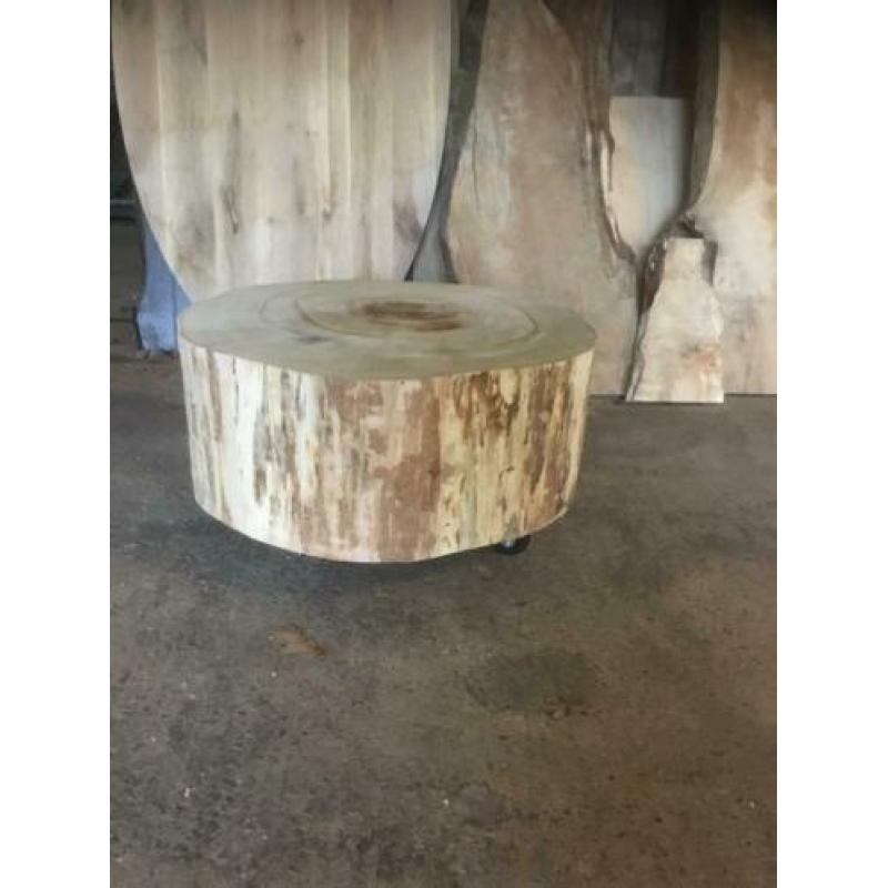Massief tamme kastanje boomstamtafel, hoogte 40cm, nieuw!!