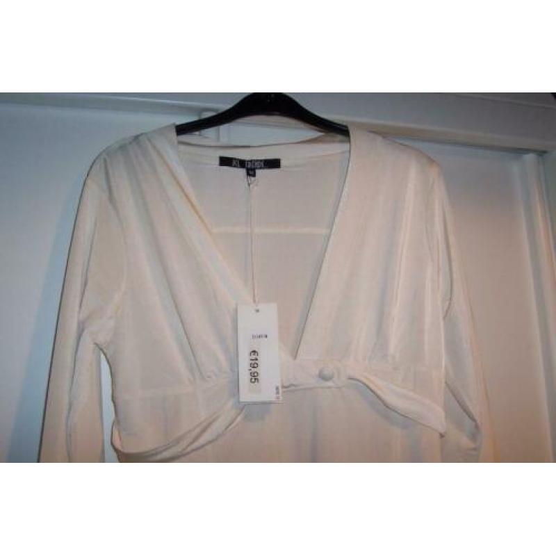 Een geheel nieuwe tuniek blouse, Maat M