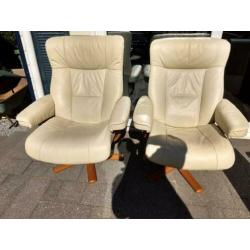 2 mooie relax fauteuils goede staat zie omschrijving