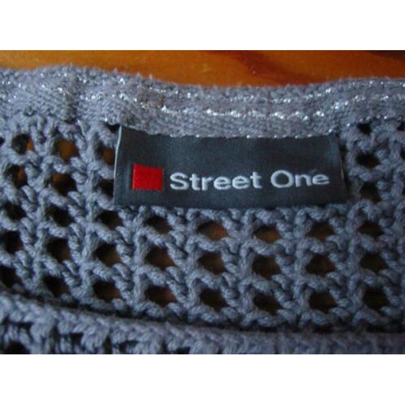 Trui van Street One MT 36