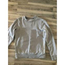 Trui DKNY maat 146