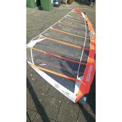 Neil Pride surfzeil 7.4 en 5.9 (prijs is per stuk).