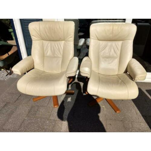 2 mooie relax fauteuils goede staat zie omschrijving