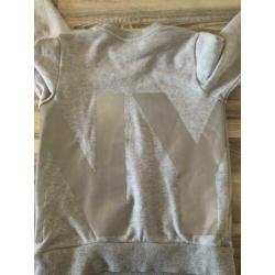 Trui DKNY maat 146