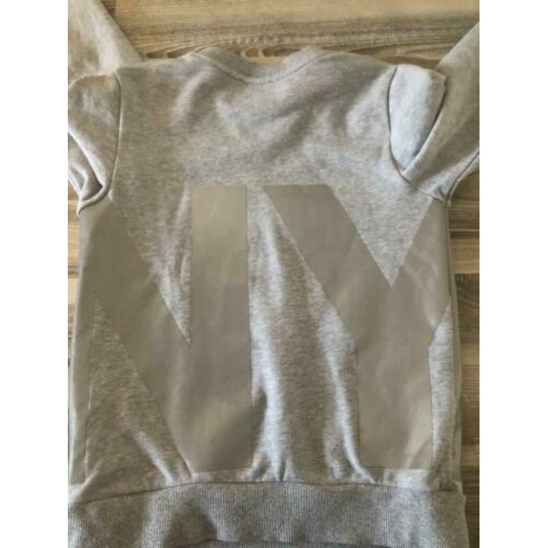 Trui DKNY maat 146