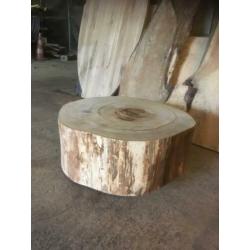 Massief tamme kastanje boomstamtafel, hoogte 40cm, nieuw!!
