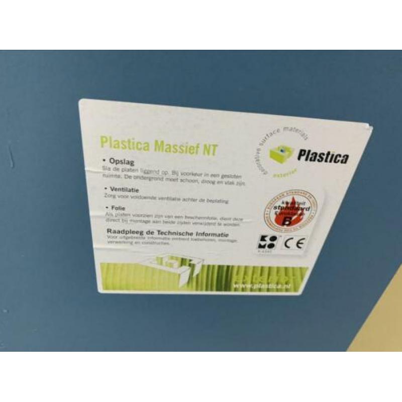 Plastica platen blauw