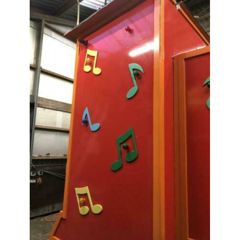 Te koop carnavals muziek wagen
