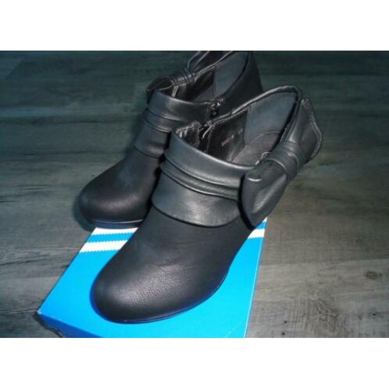 NIEUW! ALICIA SHOES zwart hakken - Maat:39