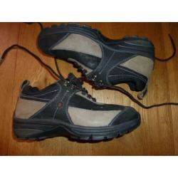 Xsensible wandelschoenen 36 izgst voor 12,50!