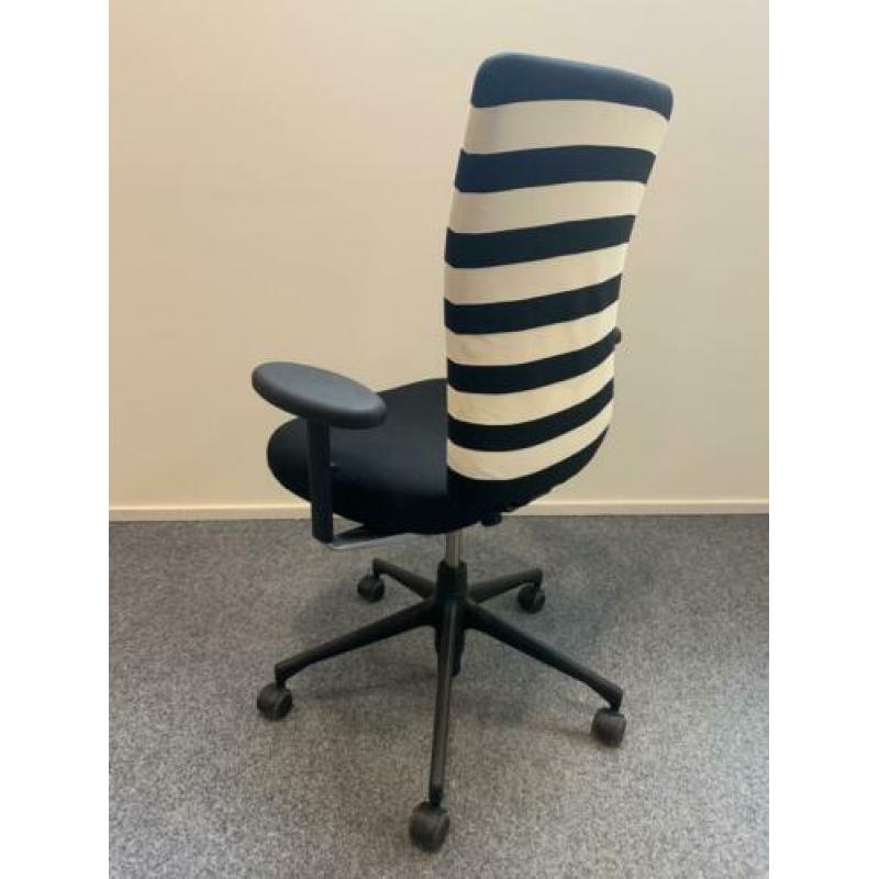 Vitra T Chair / zwart-wit