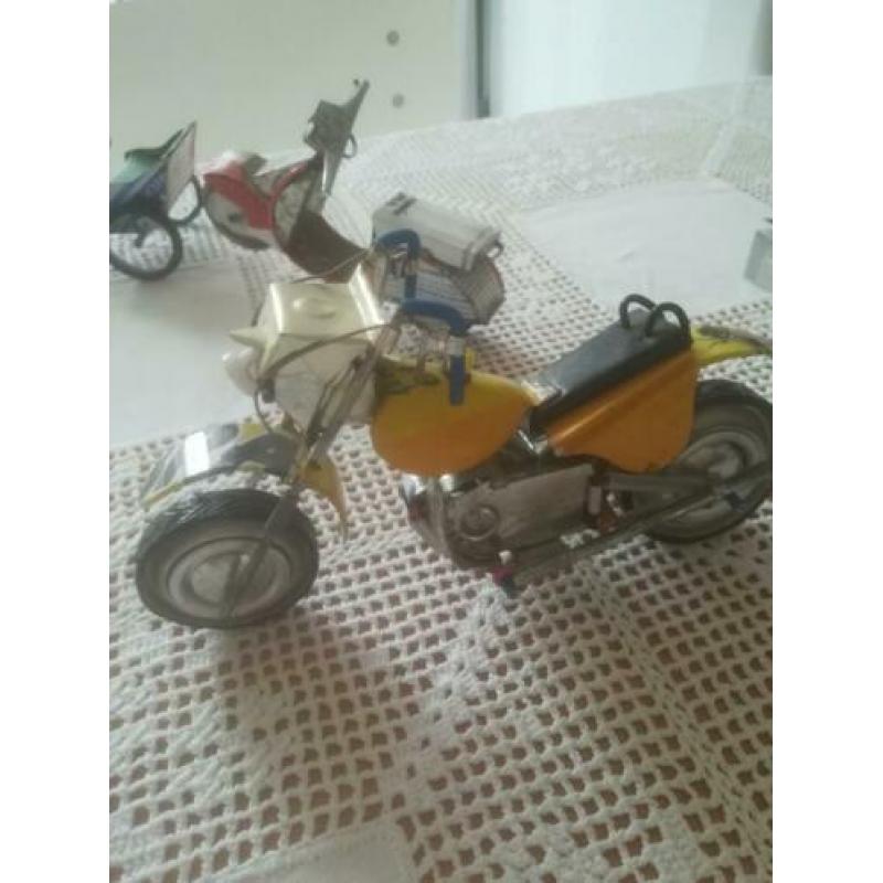 Blikken speelgoed motor