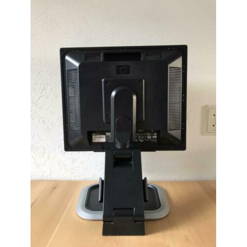 HP L1950 monitor - 19 inch