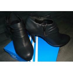NIEUW! ALICIA SHOES zwart hakken - Maat:39