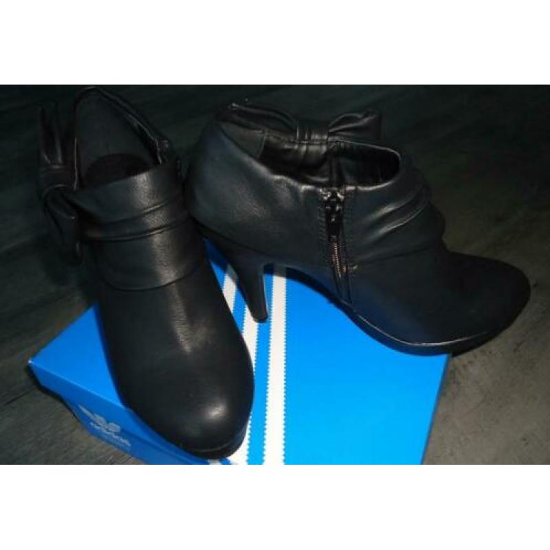 NIEUW! ALICIA SHOES zwart hakken - Maat:39