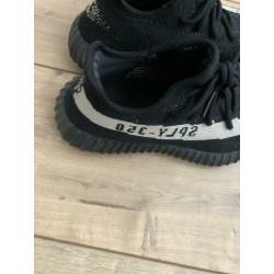 Yeezy oreo 38 2/3 us 6