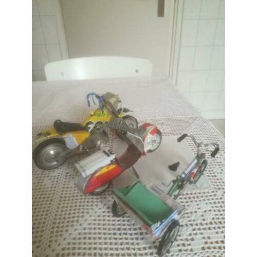 Blikken speelgoed motor