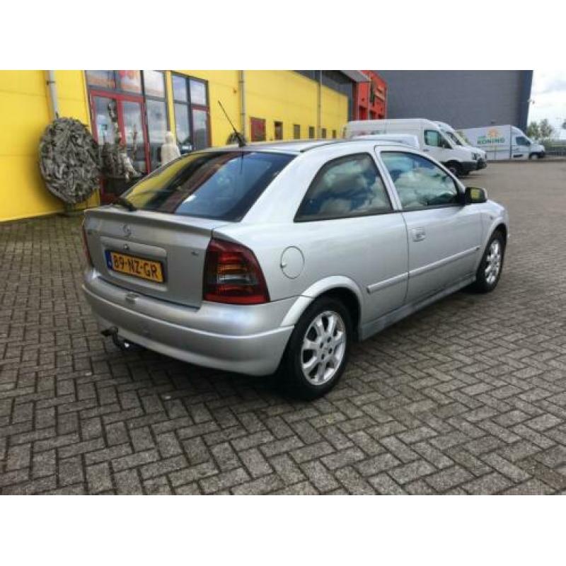 Opel Astra 1.6-16V Njoy 2004 Zilvermetalic Airco Elek.ramen