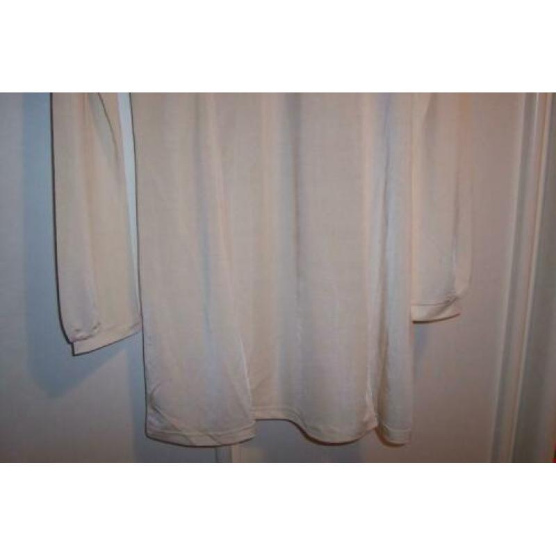 Een geheel nieuwe tuniek blouse, Maat M