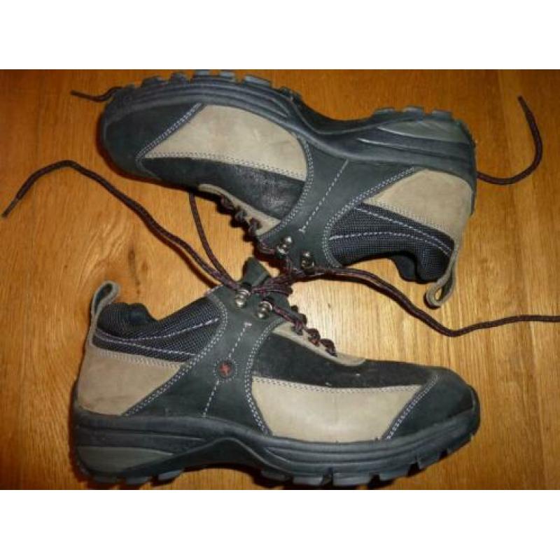 Xsensible wandelschoenen 36 izgst voor 12,50!
