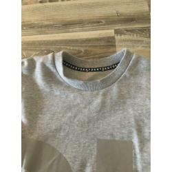 Trui DKNY maat 146