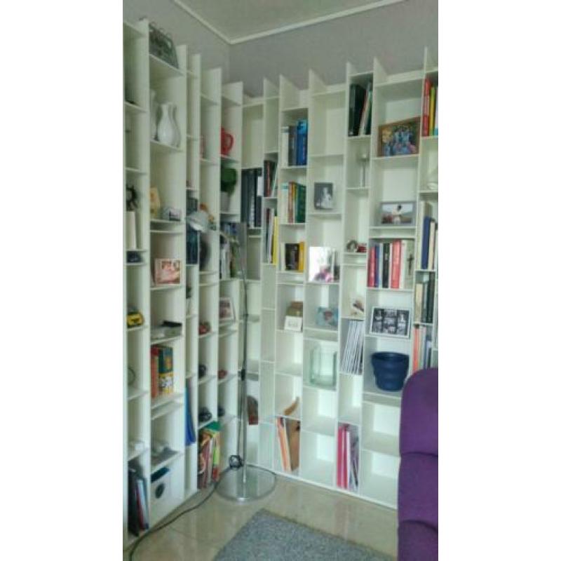 Hele mooie design wand / boekenkast MDF Italia Random