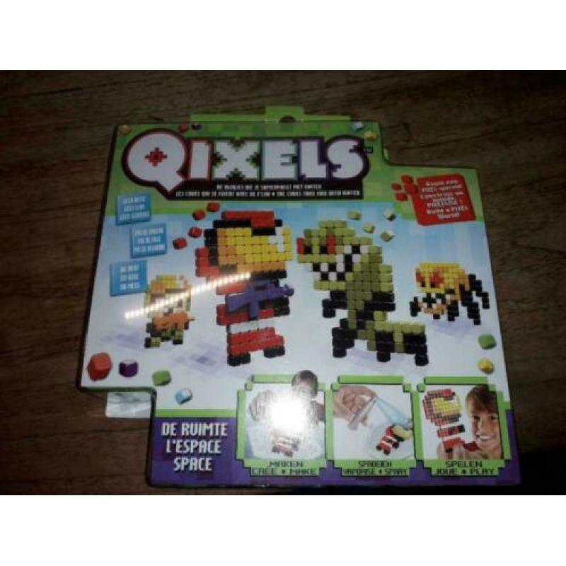 Qixels pixelblokjes S2 Theme Pack Space, 100% nieuw (12 stuk
