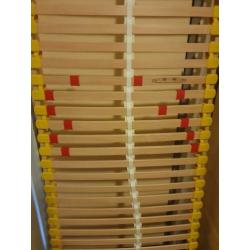 Te koop z.g.a.n. lattenbodem 80 x 200 cm