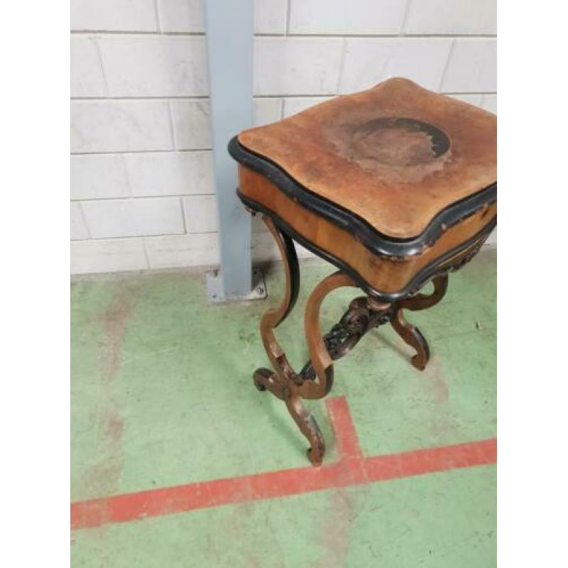 Antieke naaitafel bijzettafel bijzet tafel sidetable side