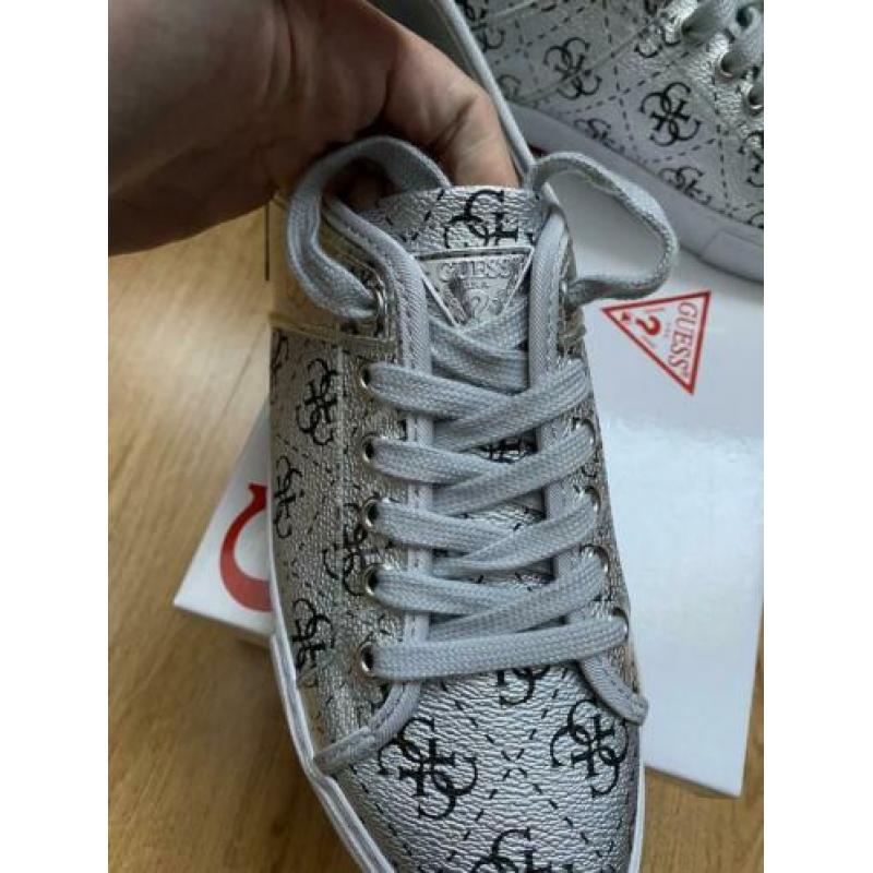Dames sneakers nieuw 39