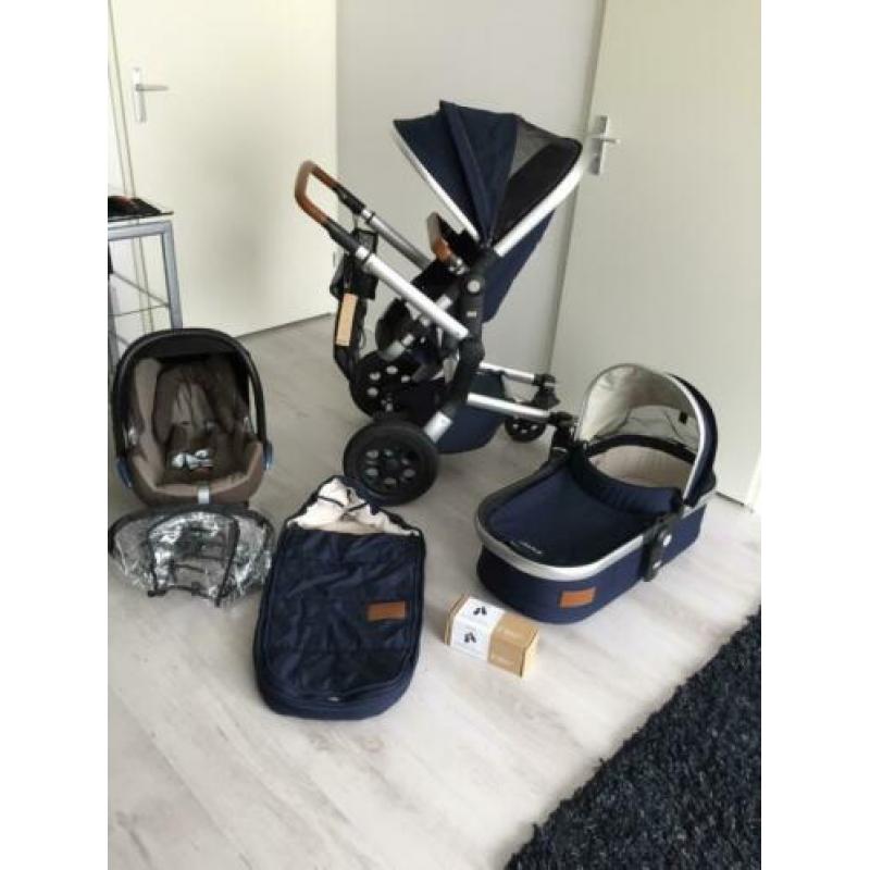 Joolz day parrot blue met maxi cosi zgan