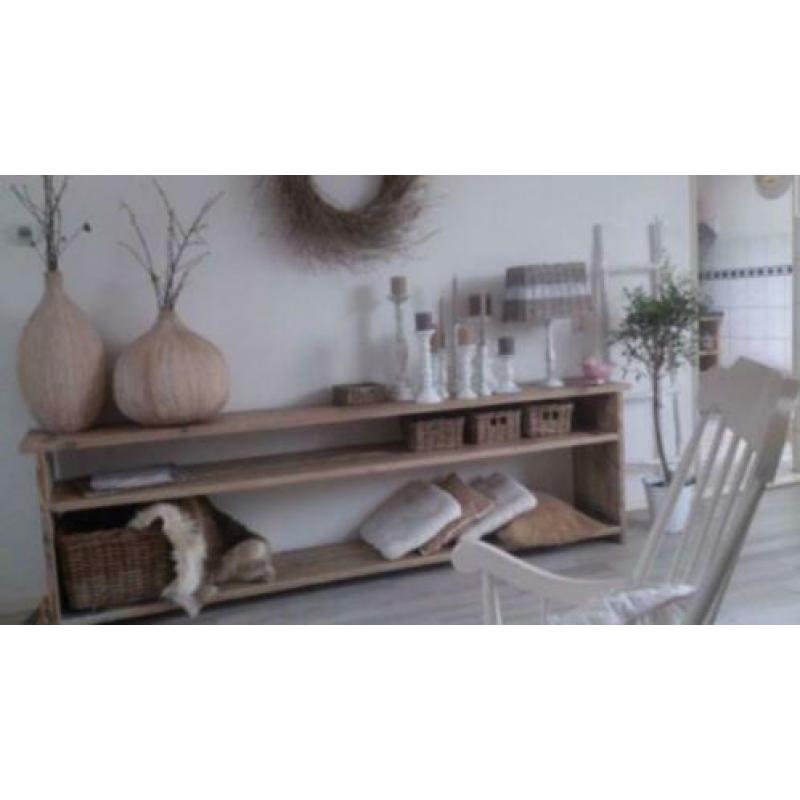 Wandkast,sidetable doorleefd hout, Ook op jouw maat te maken