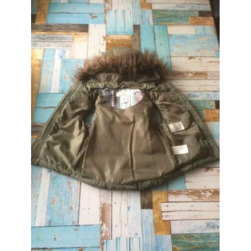 Legergroen bodywarmer maat 104