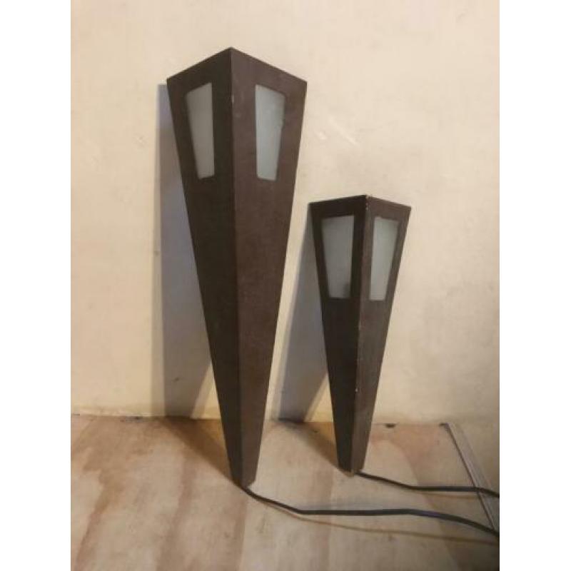Industriële veroeste lampen