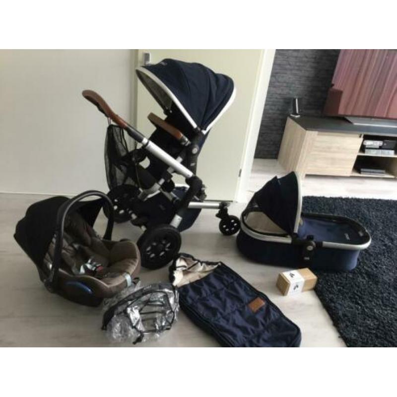 Joolz day parrot blue met maxi cosi zgan