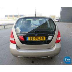 Suzuki Liana 1.6I 16V (bj 2002)