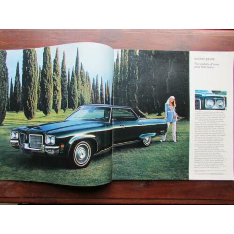 1971 Oldsmobile prestige brochure