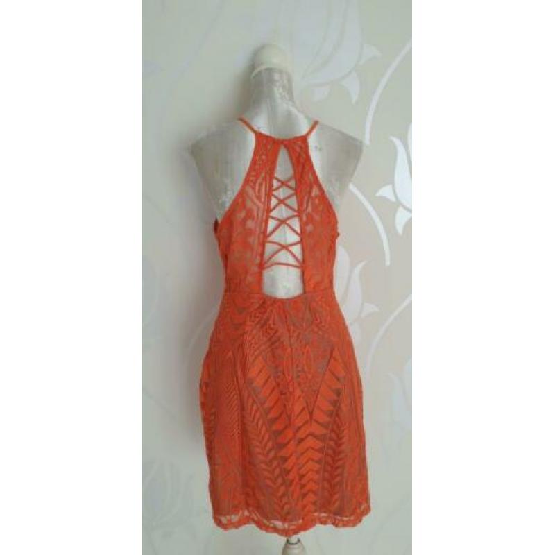 Nieuw Oranje jurk van Love Triangle maat 42 92cm lang stretc